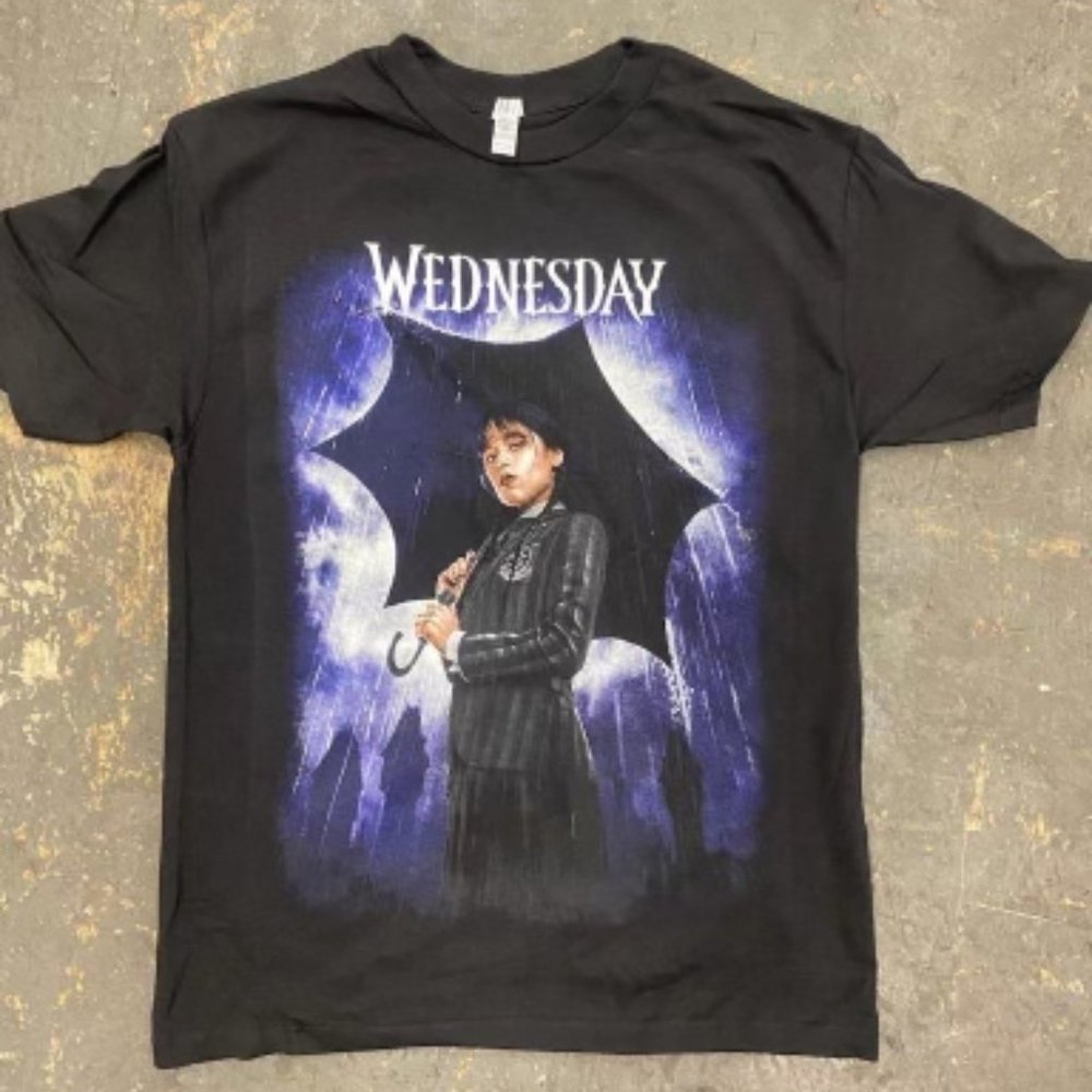 Wednesday Addams Men's Umbrella Raining Graphic Print T-Shirt